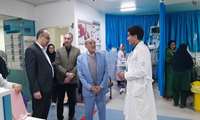 بازدید دکتر صلاح الدین دلشاد مدیر موسسه محکم از بخش های مختلف بیمارستان امام رضا (ع)